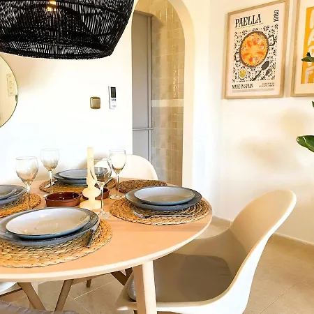 Casa Mi Madre, Cozy Apartment, Sunny Roof Terrace And Sea View Dehesa de Campoamor (Orihuela Costa)
